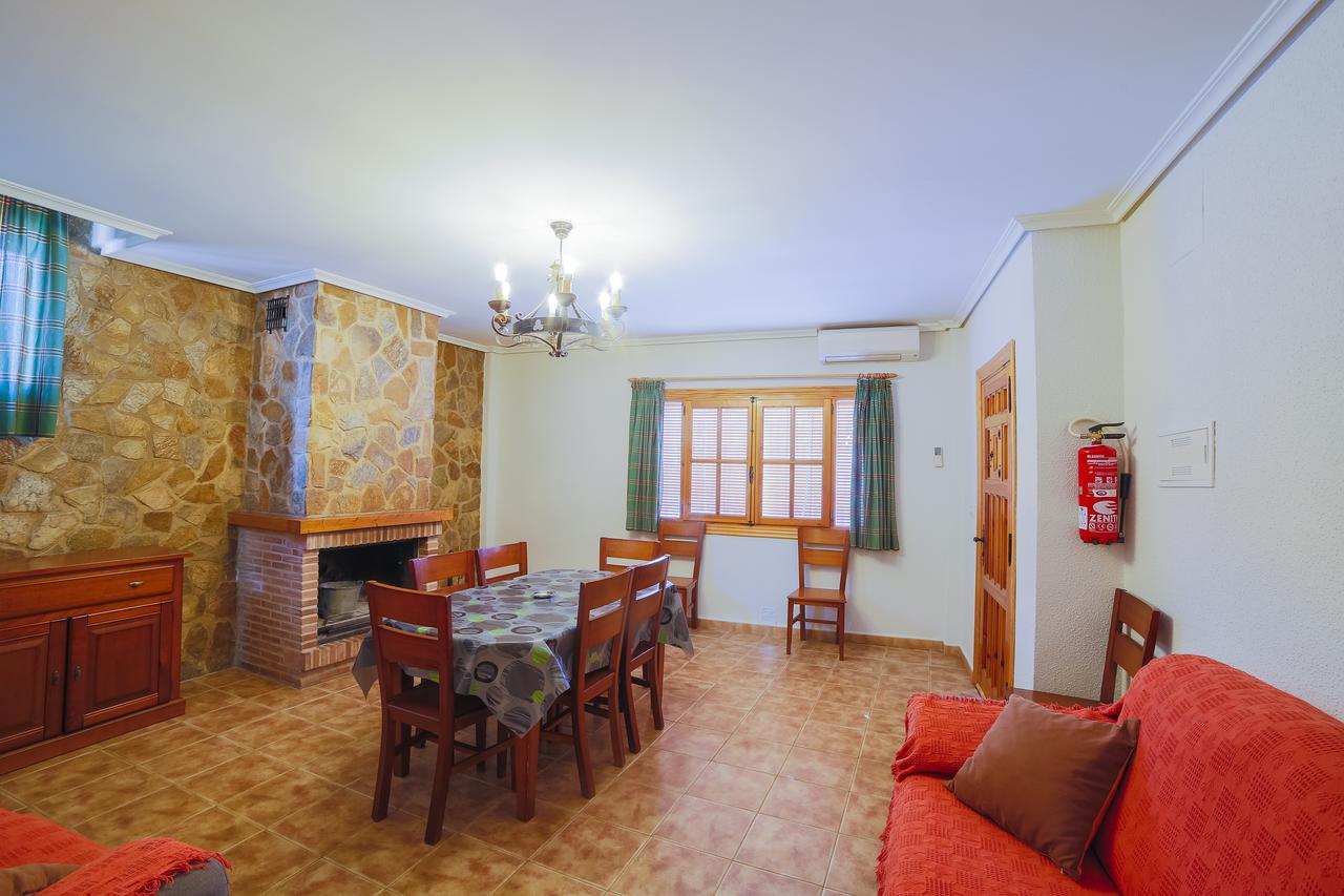 Apartamentos Ribera Del Jucar アルカラ・デル・フカル エクステリア 写真