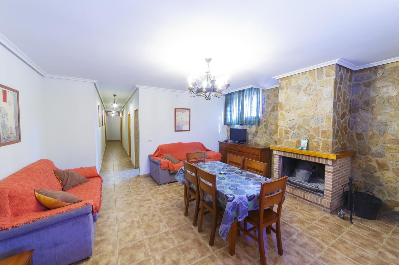 Apartamentos Ribera Del Jucar アルカラ・デル・フカル エクステリア 写真